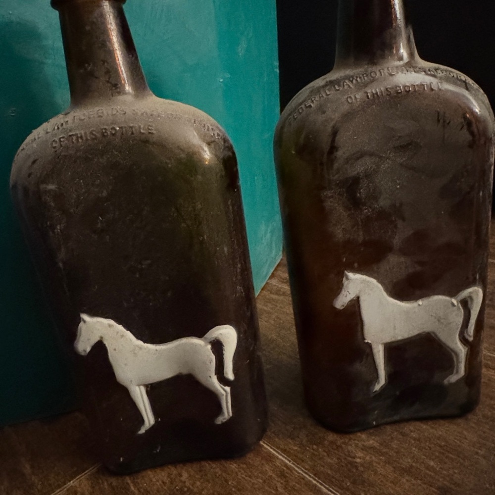 White Horse Distillers Brown Glass Bottle